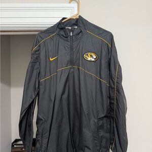 Nike Men's Black Windbreaker with Yellow Details